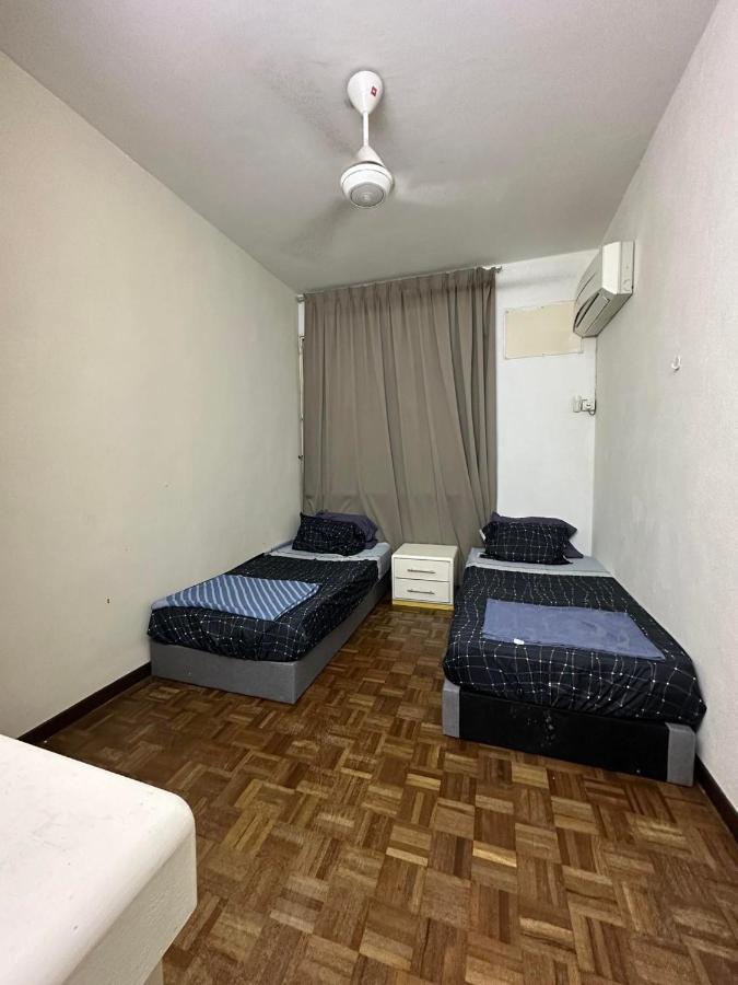 Bayu Emas Ferringhi Homestay Batu Ferringhi Eksteriør billede